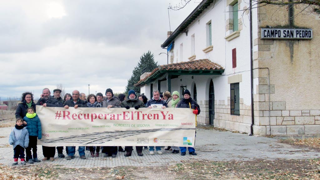 Concentración en Campo de San Pedro a favor del tren. / E.A.
