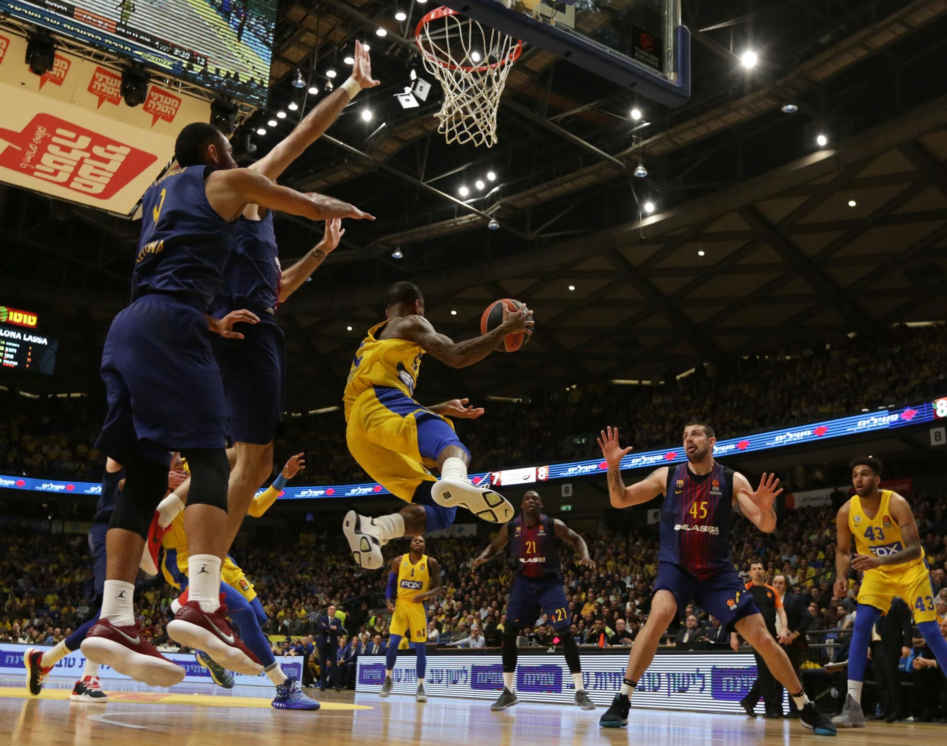 Maccabi Fox Tel Aviv vs FC Barcelona Lassa