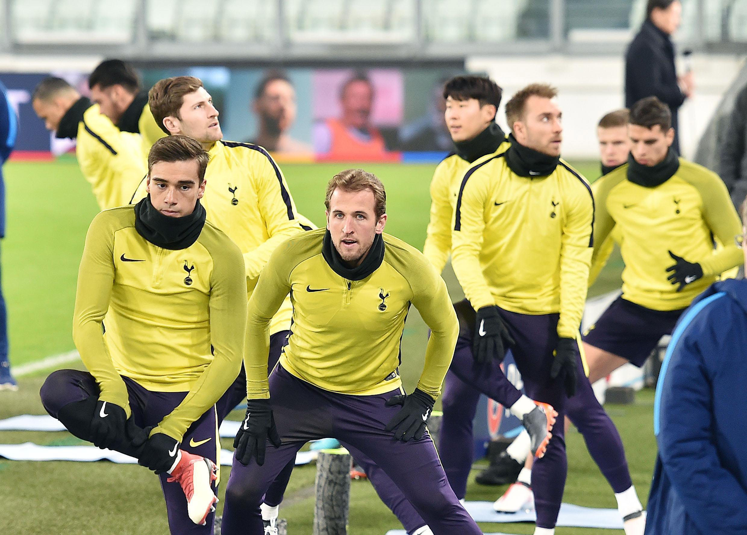 Los jugadores del Tottenham, en el entrenamiento de ayer.
