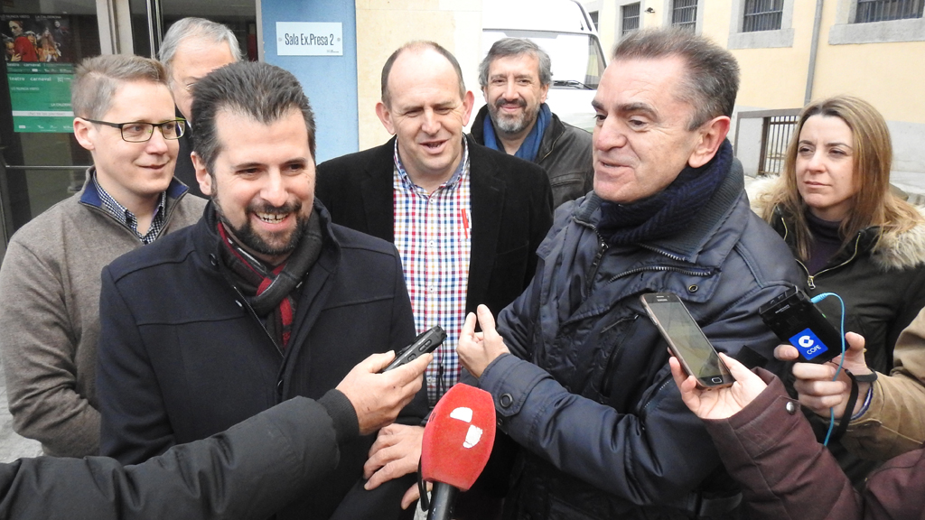 Tudanca, Aceves y Franco, ayer en Segovia. / Guillermo Herrero