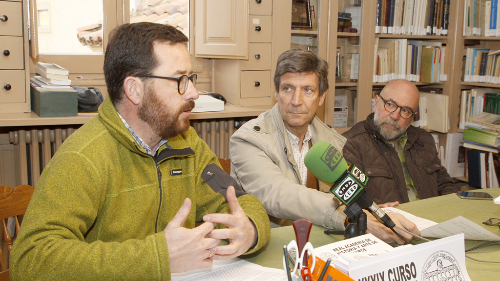 Conte, Cantalejo y García Hourcade, presentando el Curso. / N. Llorente