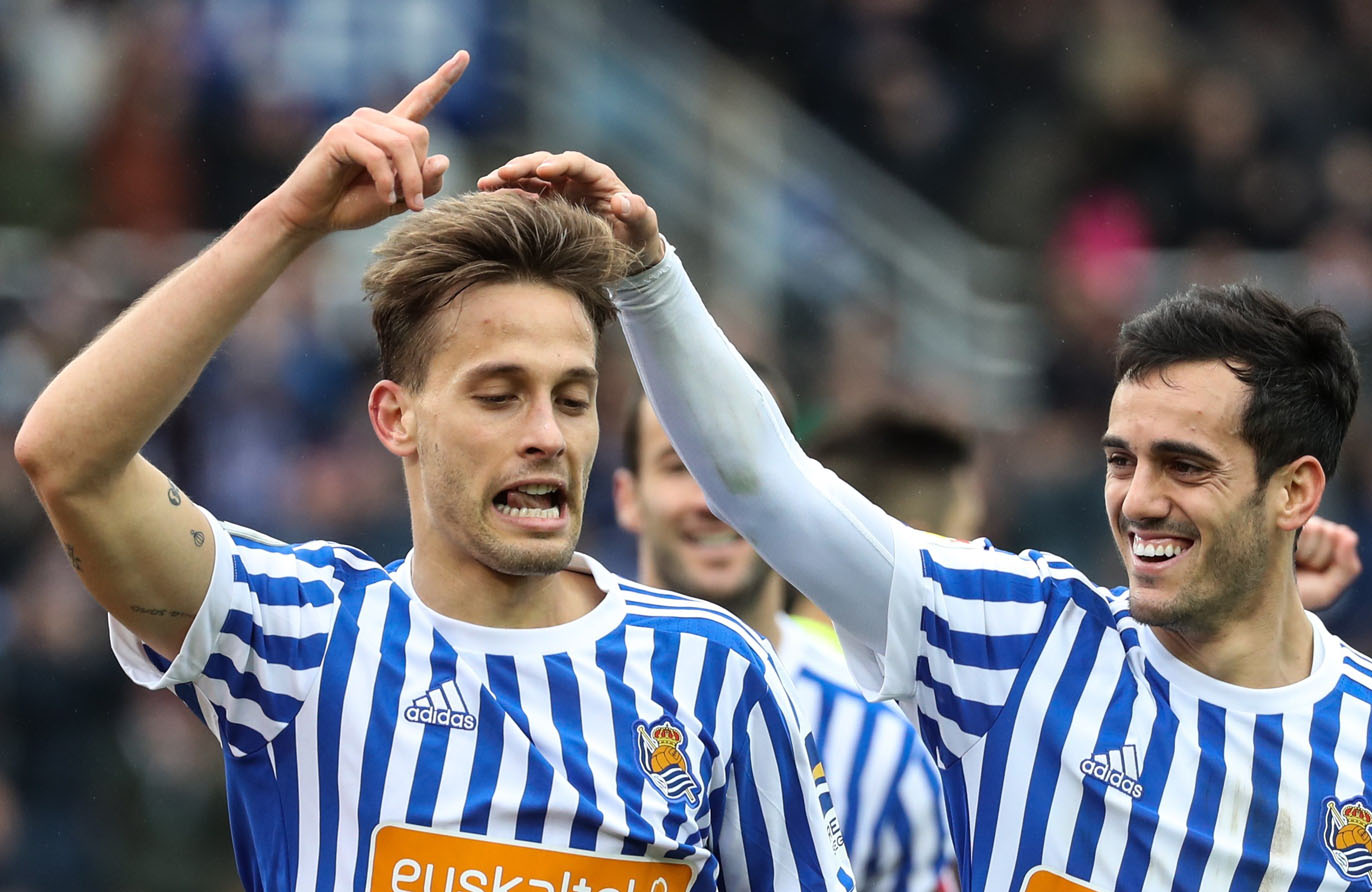 Canales celebra el tercer gol de la Real Sociedad ante el Levante.