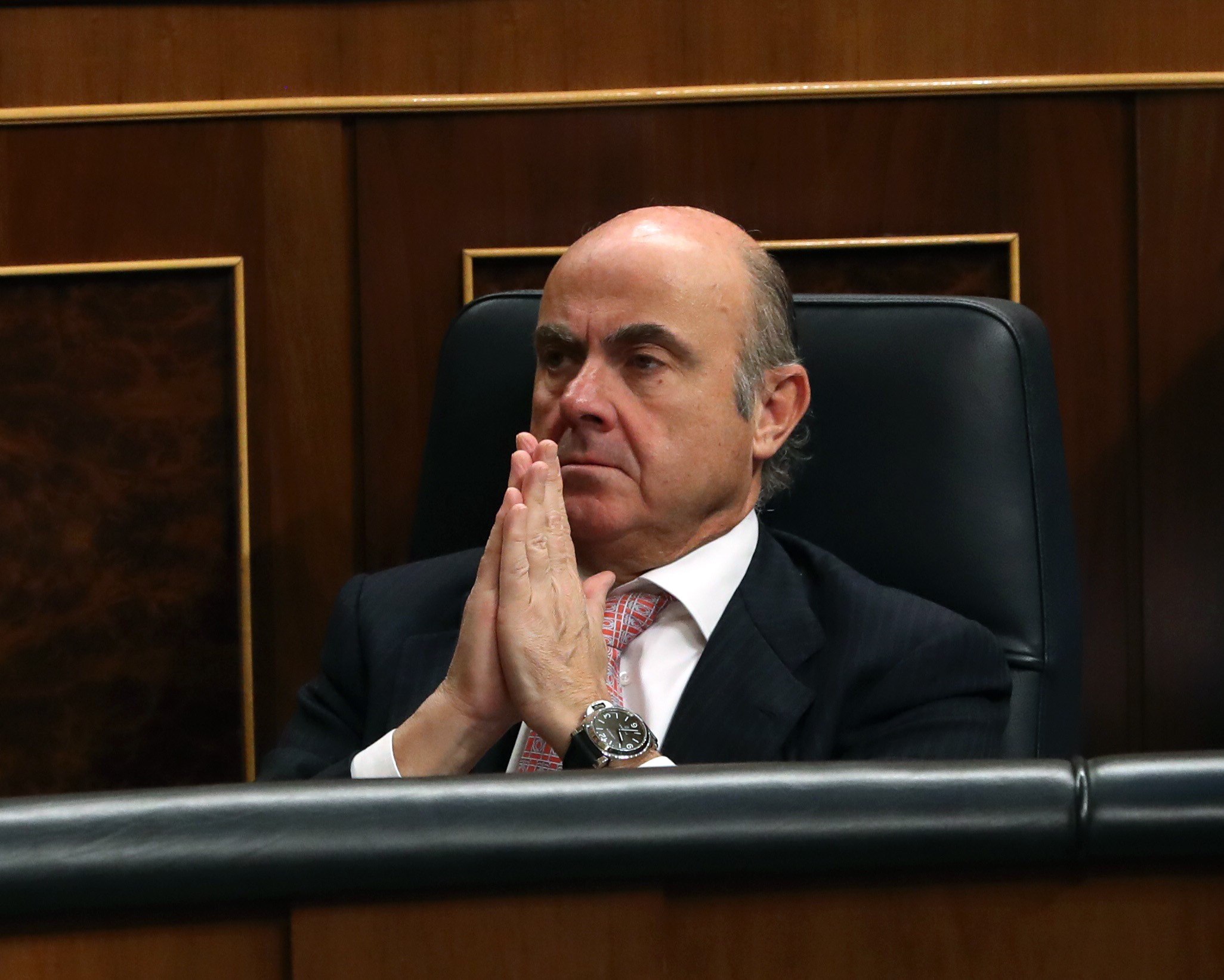 Luis de Guindos calificó de “informal” la reunión de la Comisión de Economía de la Eurocámara en la que participó.