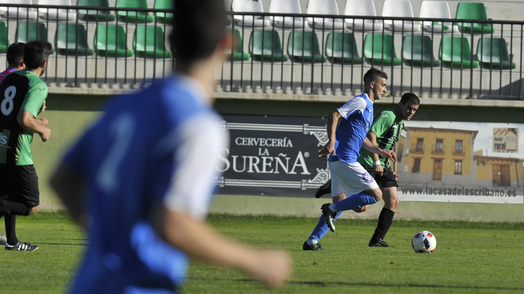 La nieve vuelve a alterar la Regional una jornada más 1 dep3_1kama-unami-espinar