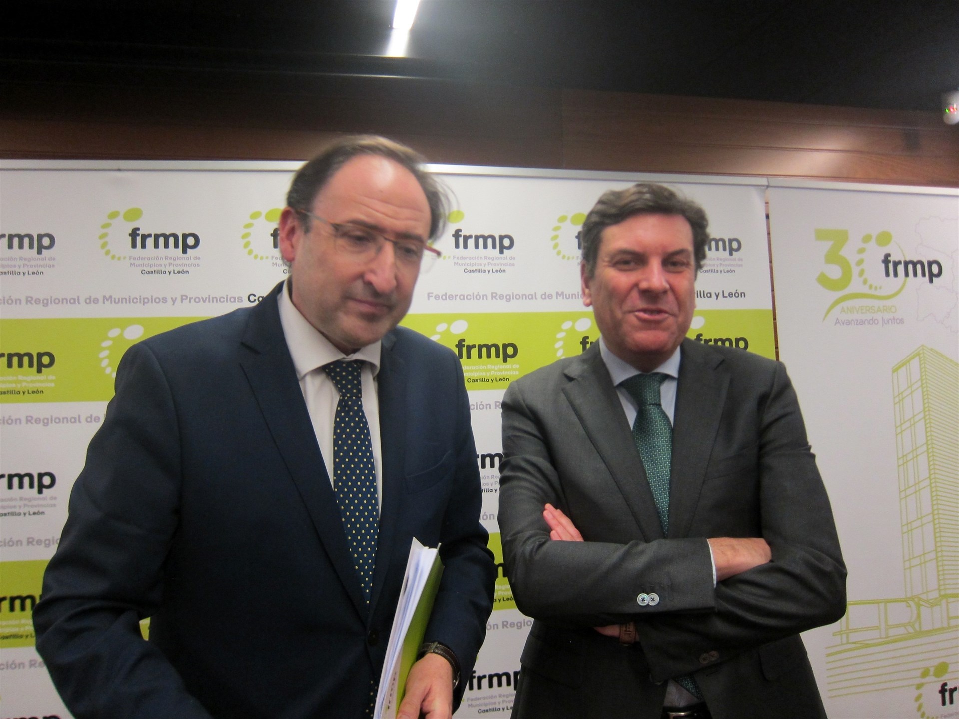 Alfonso Polanco y Carlos Fernández Carriedo en el encuentro que mantuvieron en la sede de la FRMP.