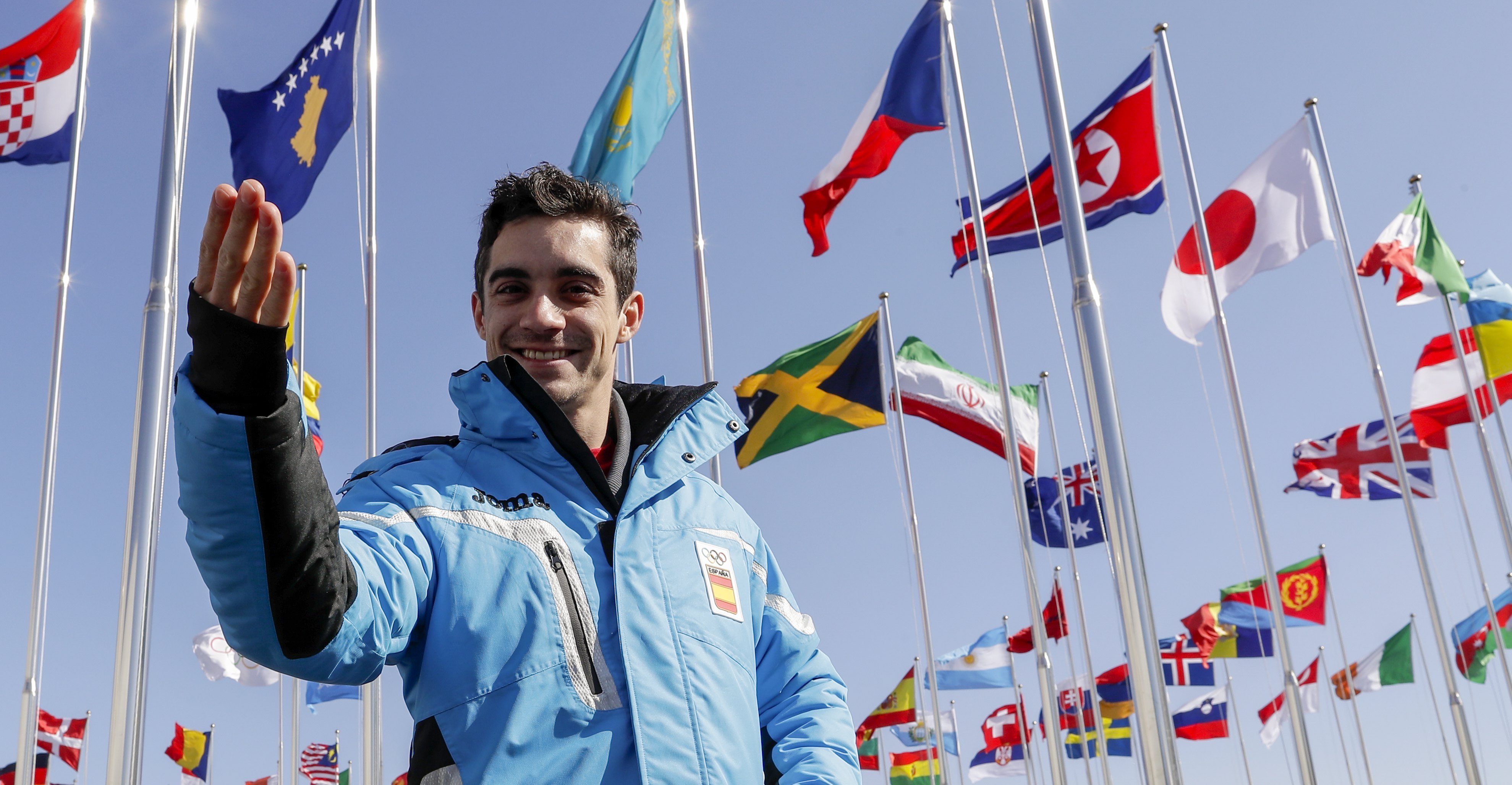 Javier Fernández ya está en la Villa Olímplica de PyeongChang donde comenzará a competir mañana.