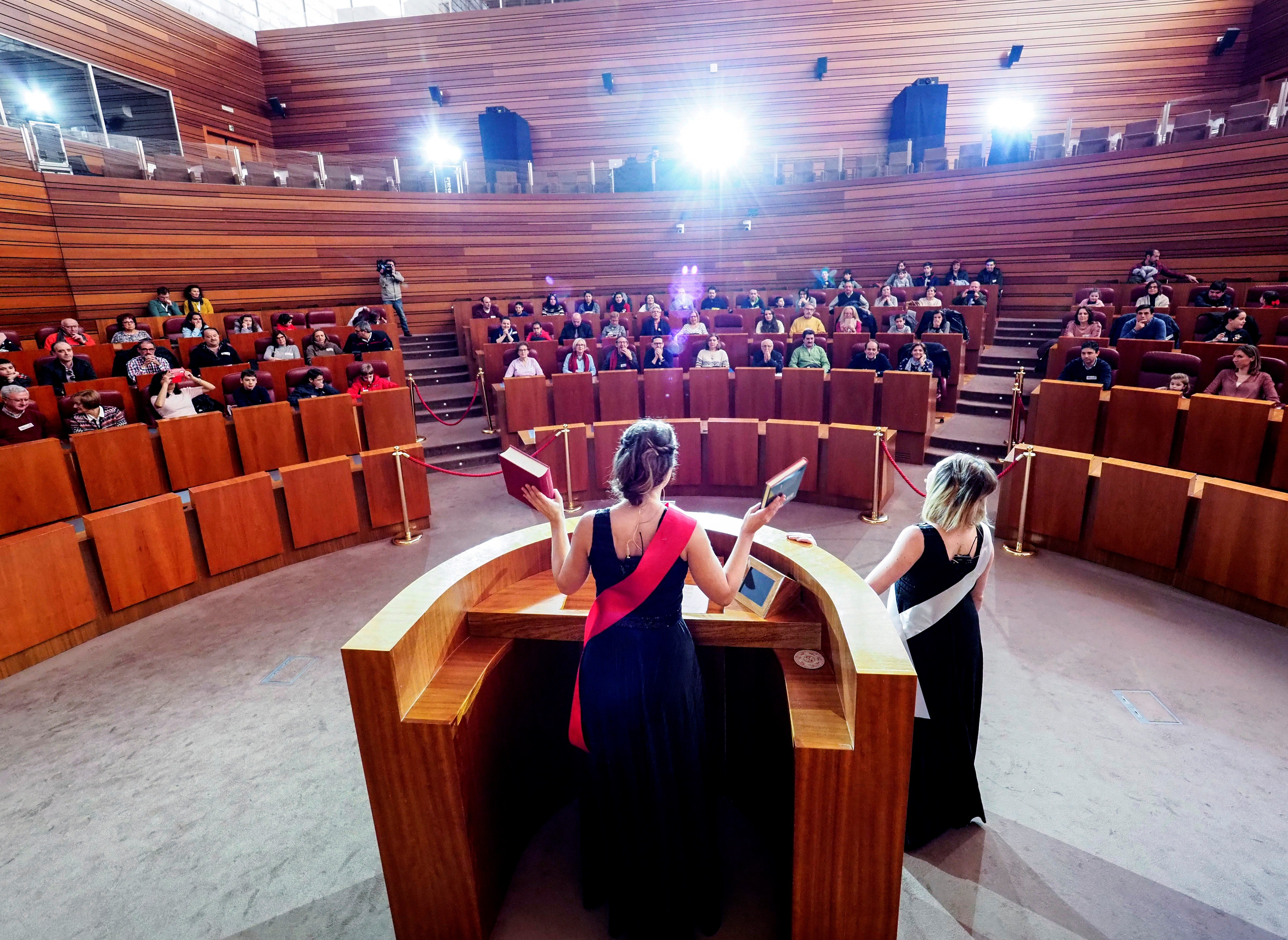 PUERTAS ABIERTAS CORTES ESTATUTO ANIVERSARIO