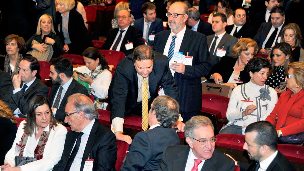 04-1kama_Empresa-Familiar-CyL-Asamblea-Ministro-Cristobal-Montoro_KAM4797