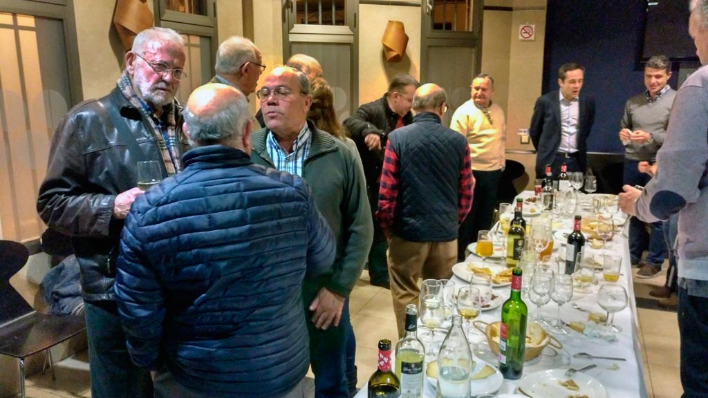 psoe-agrupacion-segovia-reunion-vecinos