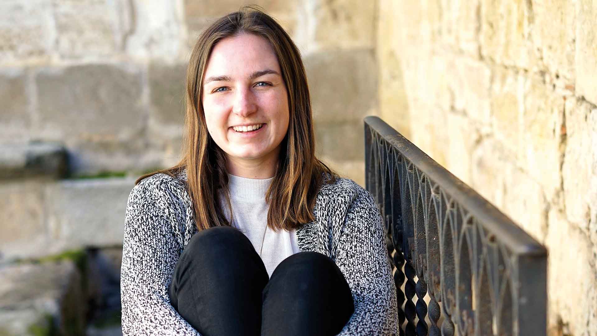 Se puede vivir de forma sostenible 1 Clara Bütow se graduará en julio en el doble grado en Administración de Empresas y Relaciones Internacionales. / Roberto Arribas