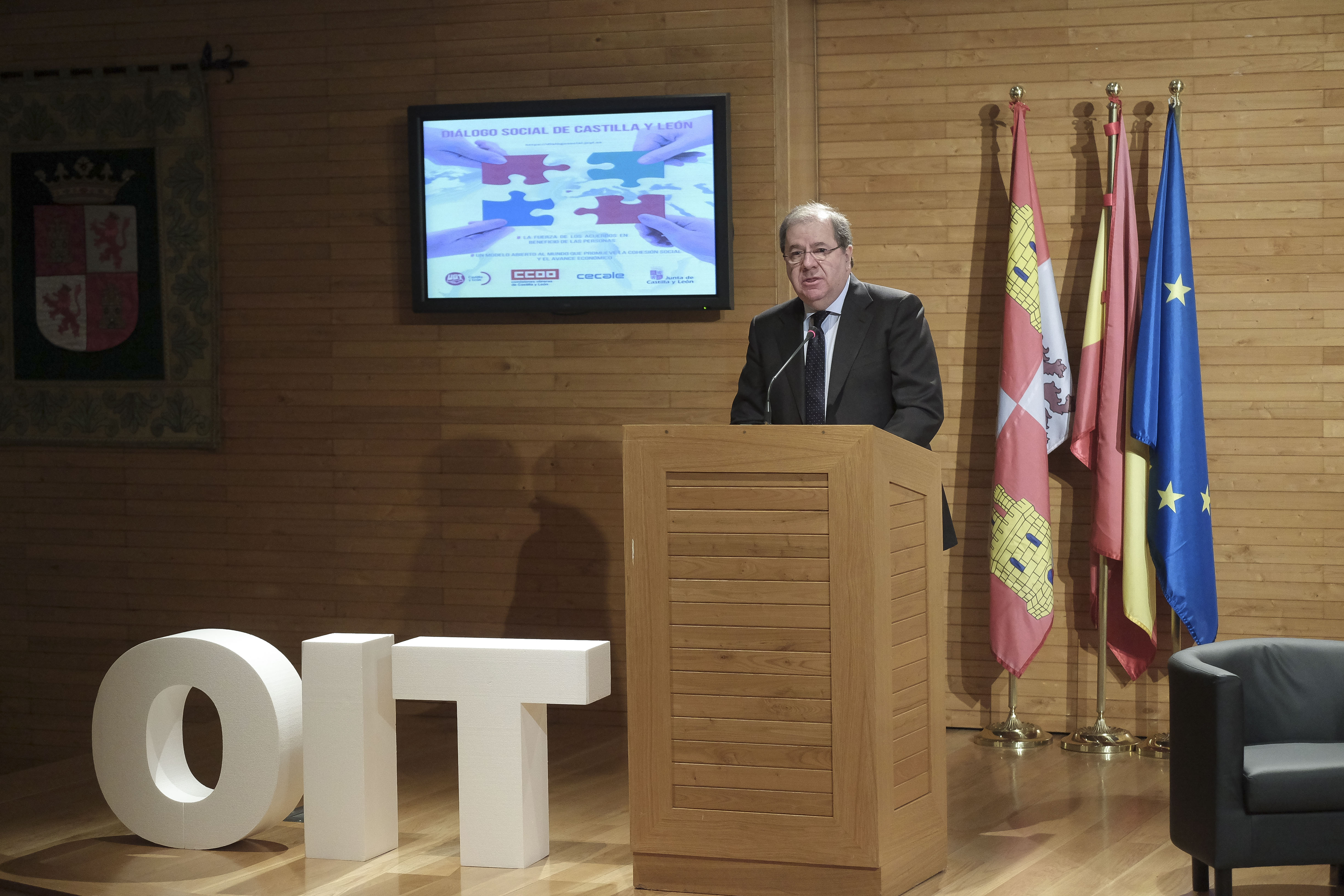 El presidente de la Junta de Castilla y León, Juan Vicente Herrera, durante el último acto institucional.