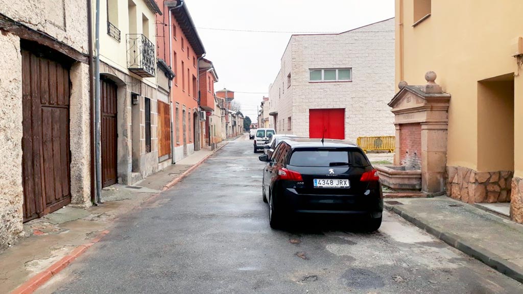Las nuevas tuberías se instalarán en la calle García Morato de la localidad. / el adelantado