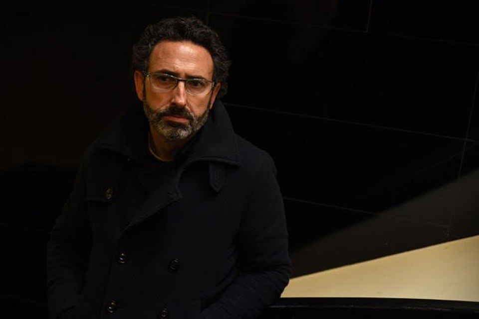 El autor asturiano Jon Bilbao también aborda otros temas como la religión o lo que denomina como ‘tecnofobia’.