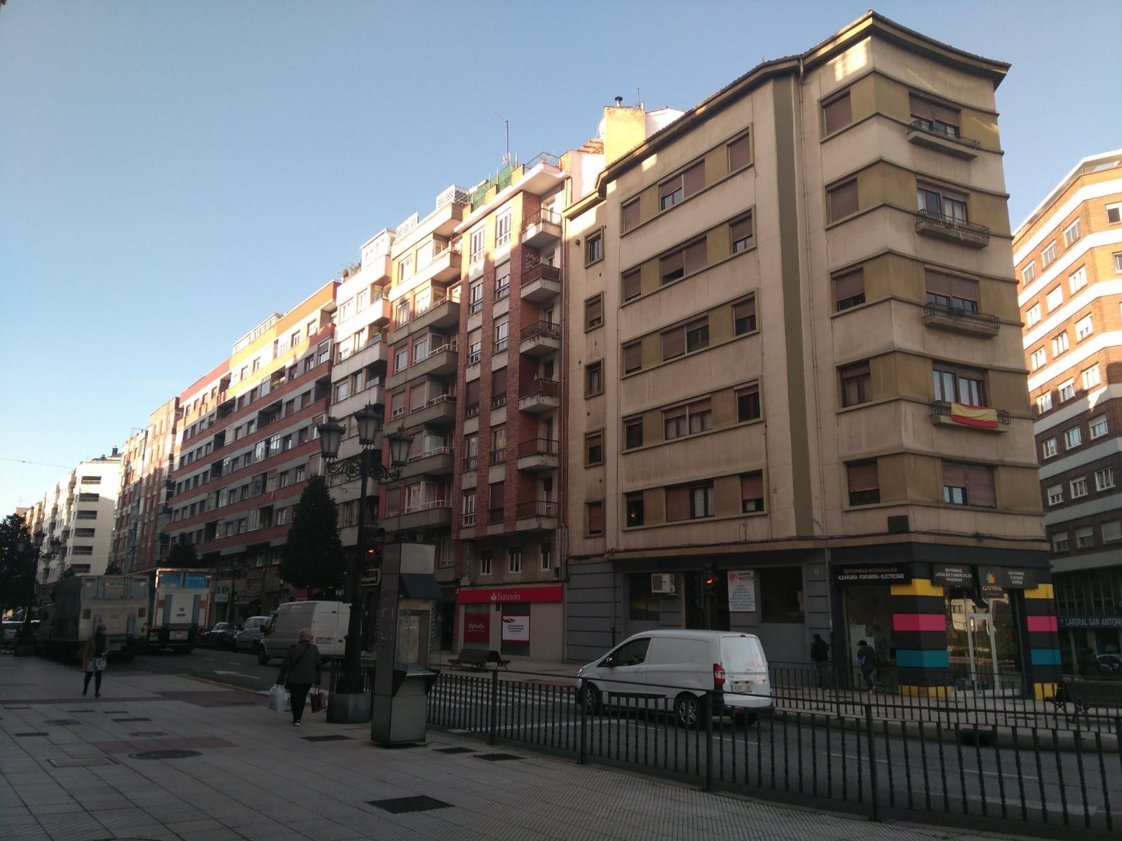 El ministro de Fomento, Íñigo de la Serna, afirma que el número de ayudas alcanzará las 557.109 partidas.