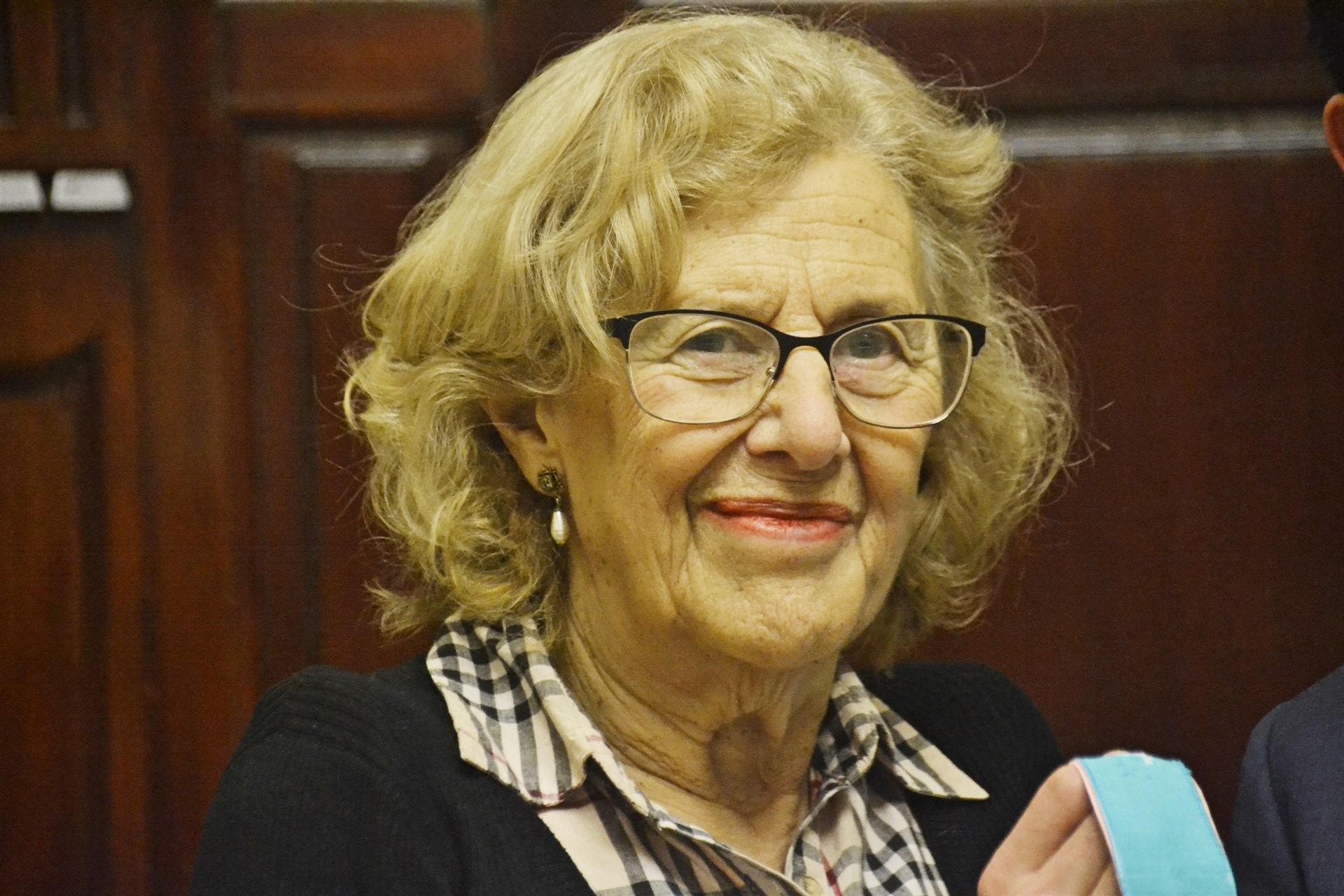 Manuela Carmena es, actualmente alcaldesa de Madrid, asegura que no habrá ceses tras estos conflictos.