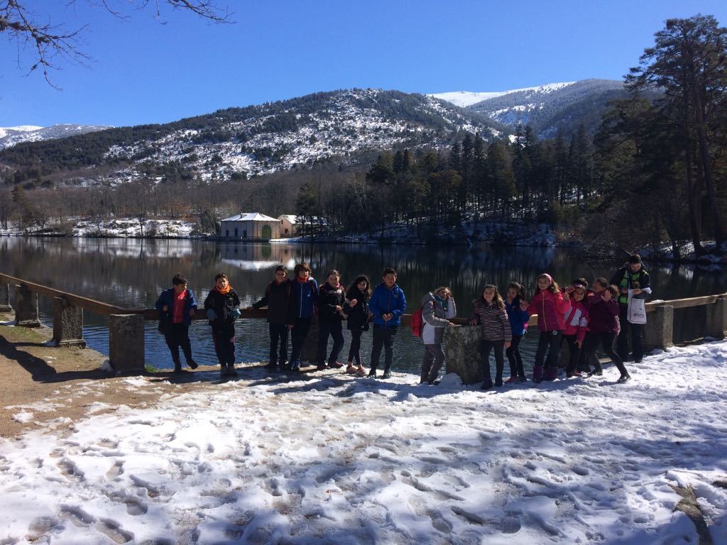 Unos 60 escolares de ambos colegios visitaron ‘El Mar’, entre otros lugares.