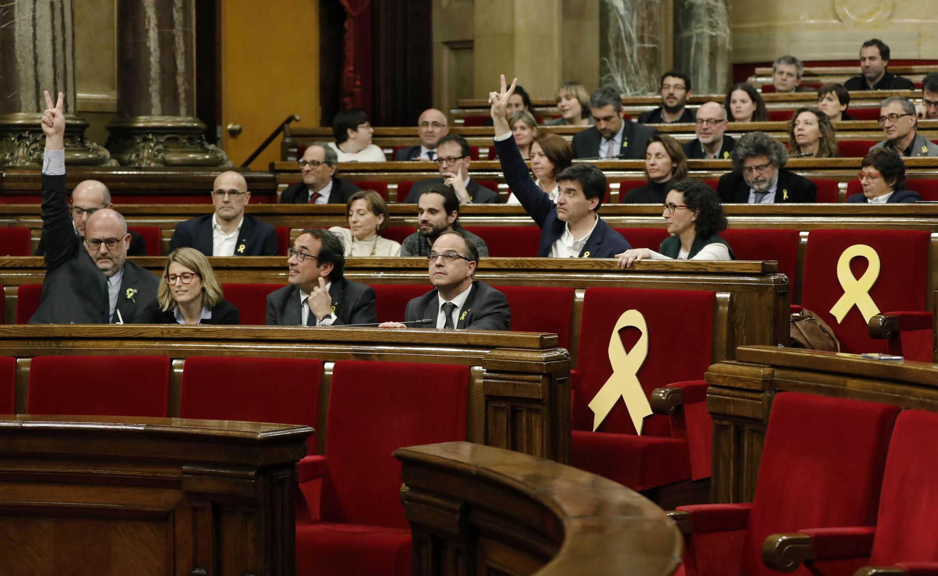 Momento del pleno celebrado ayer en el Parlament.