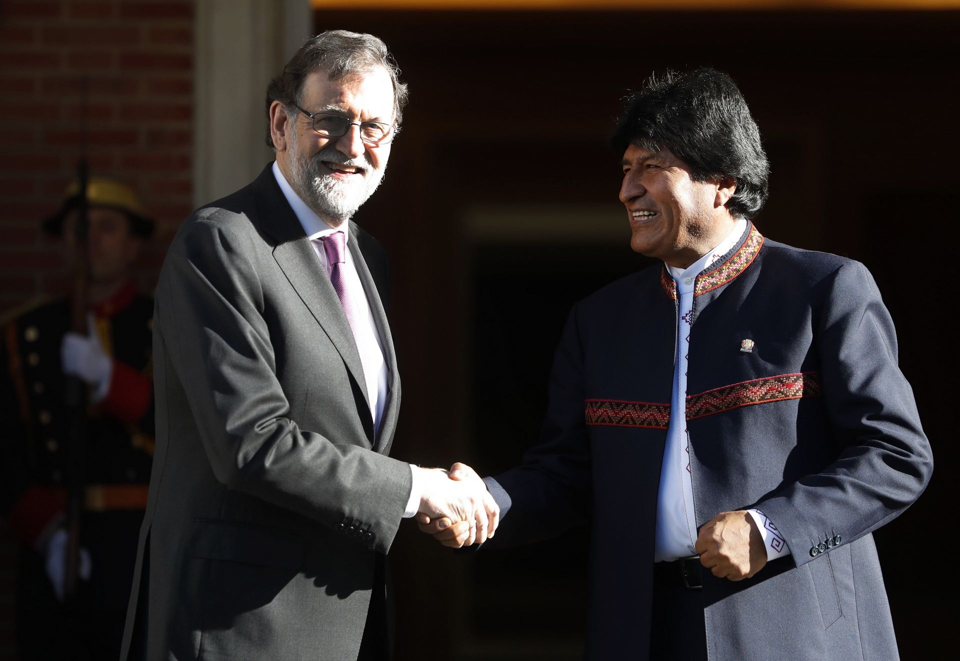 El presidente del Gobierno español, Mariano Rajoy, durante su reunión con el presidente de Bolivia Evo Morales.