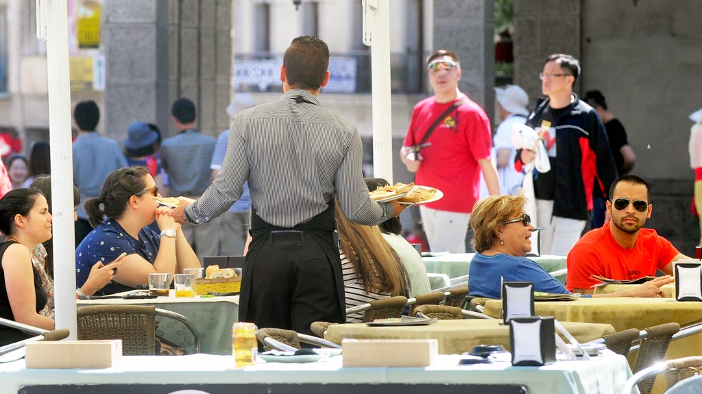 04-1kama-Trabajadores-Hosteleria-Terrazas_KAM1203