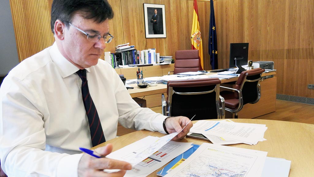 Juan Ignacio Diego, en su despacho de la CHD. / Guillermo Herrero