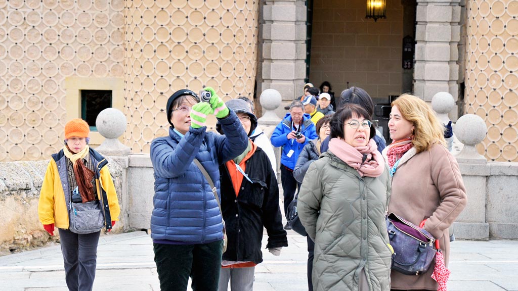 Alcazar-Turistas-Asiaticos_KAM4054