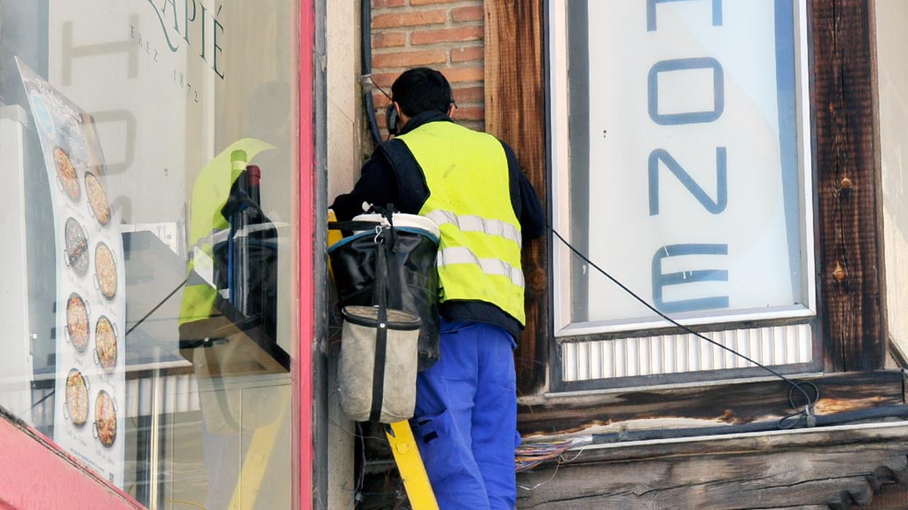 Trabajador-Fibra_KAM9147