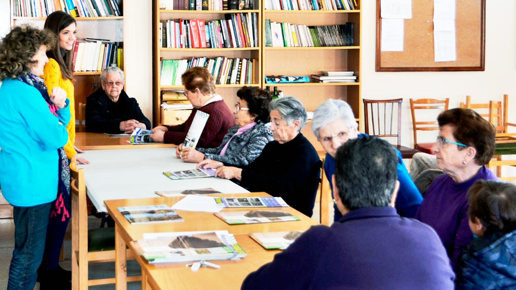 Ismur acerca su programa DECAVI-III a Mudrián y Narros de Cuéllar 1 Participantes en una de las sesiones del proyecto de dependencia y calidad de vida. / el adelantado