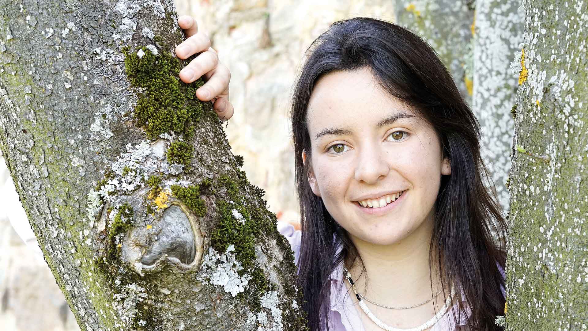 Lou Ladoire es la presidenta del IE Green Club, que reúne a estudiantes unidos en la idea de mejorar las cosas bajo la defensa de la naturaleza. / Roberto Arribas.