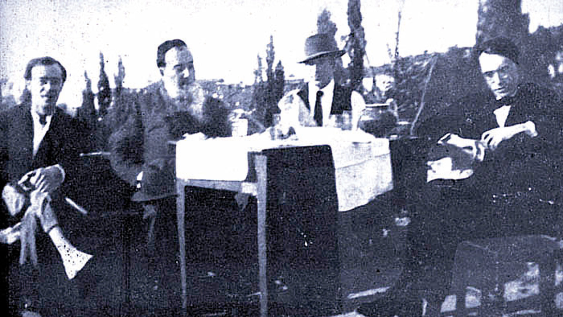 22-01-Emiliano-Barral,-Anto