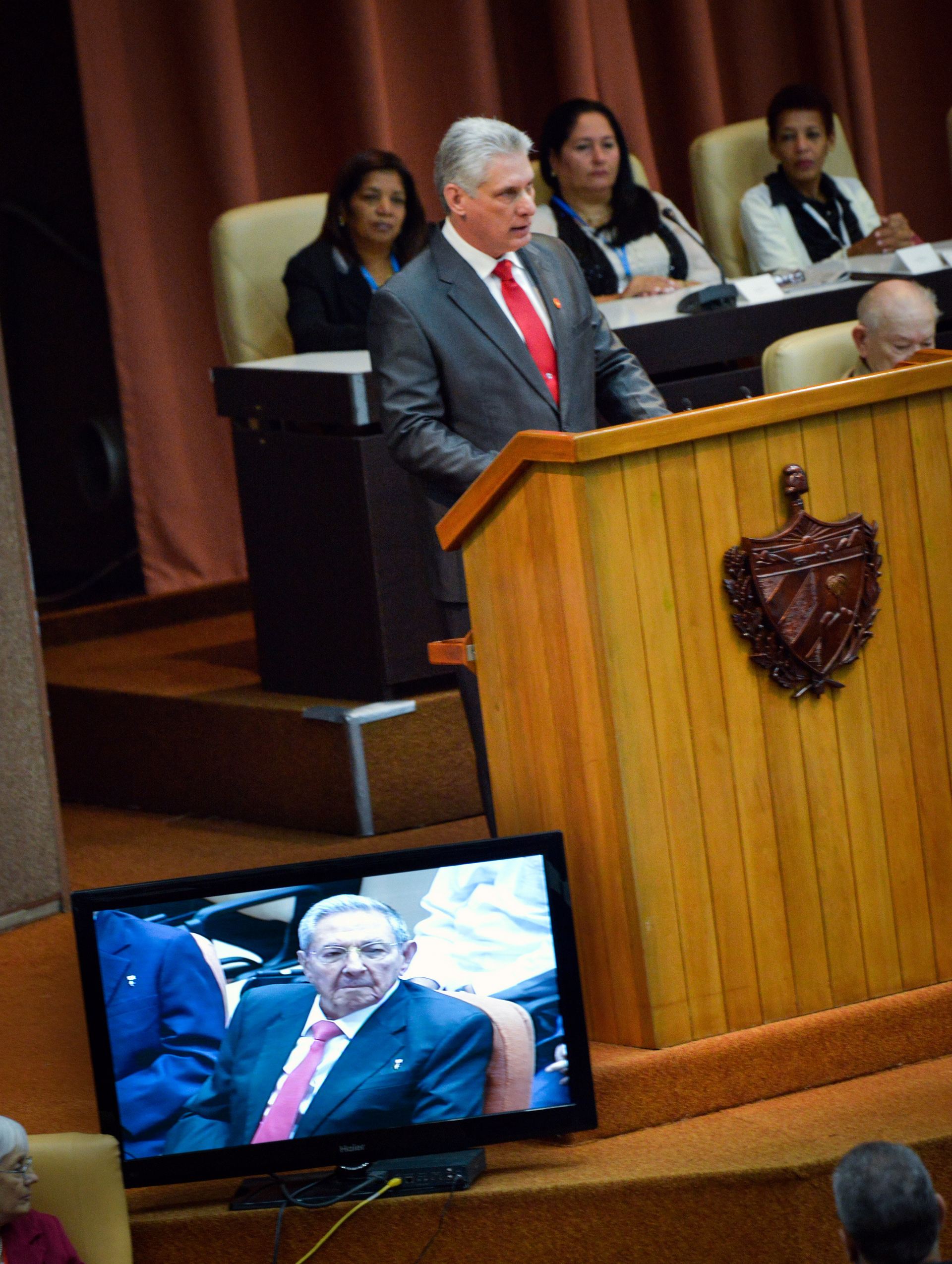 Díaz-Canel elegido nuevo presidente de Cuba en sustitución de Raúl Castro