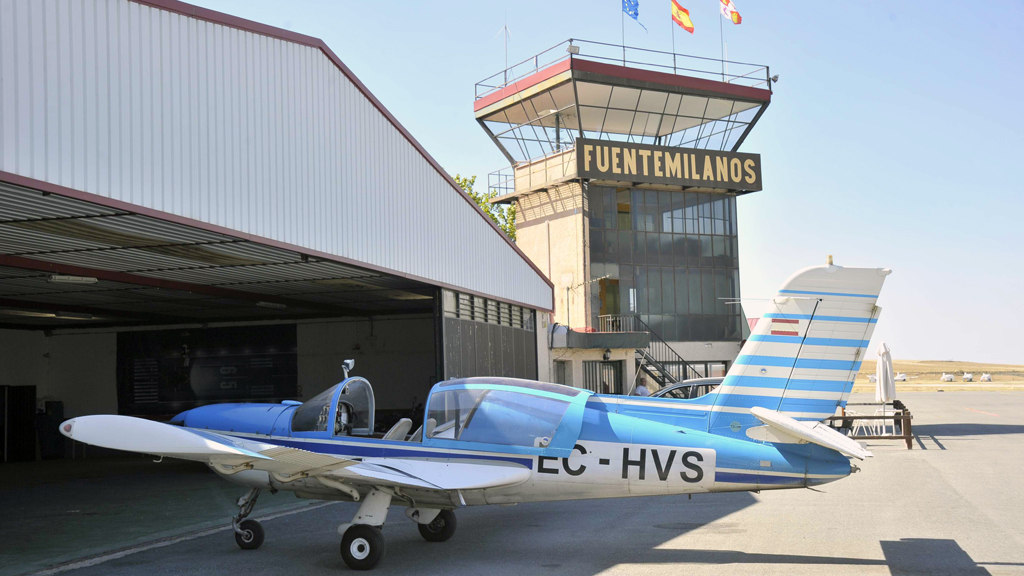 Las administraciones públicas ya no tienen acciones en el aeródromo. / Kamarero