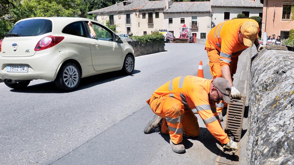 Puente-San-Marcos-Obras-Limpieza-Arquetas