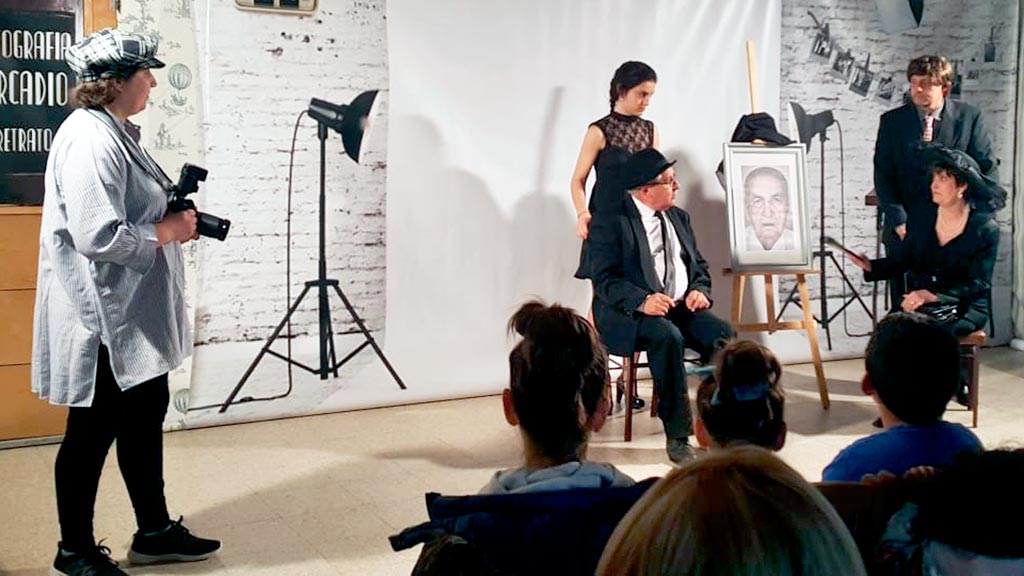 Un momento de la representación en el escenario de La Losa. / el adelantado