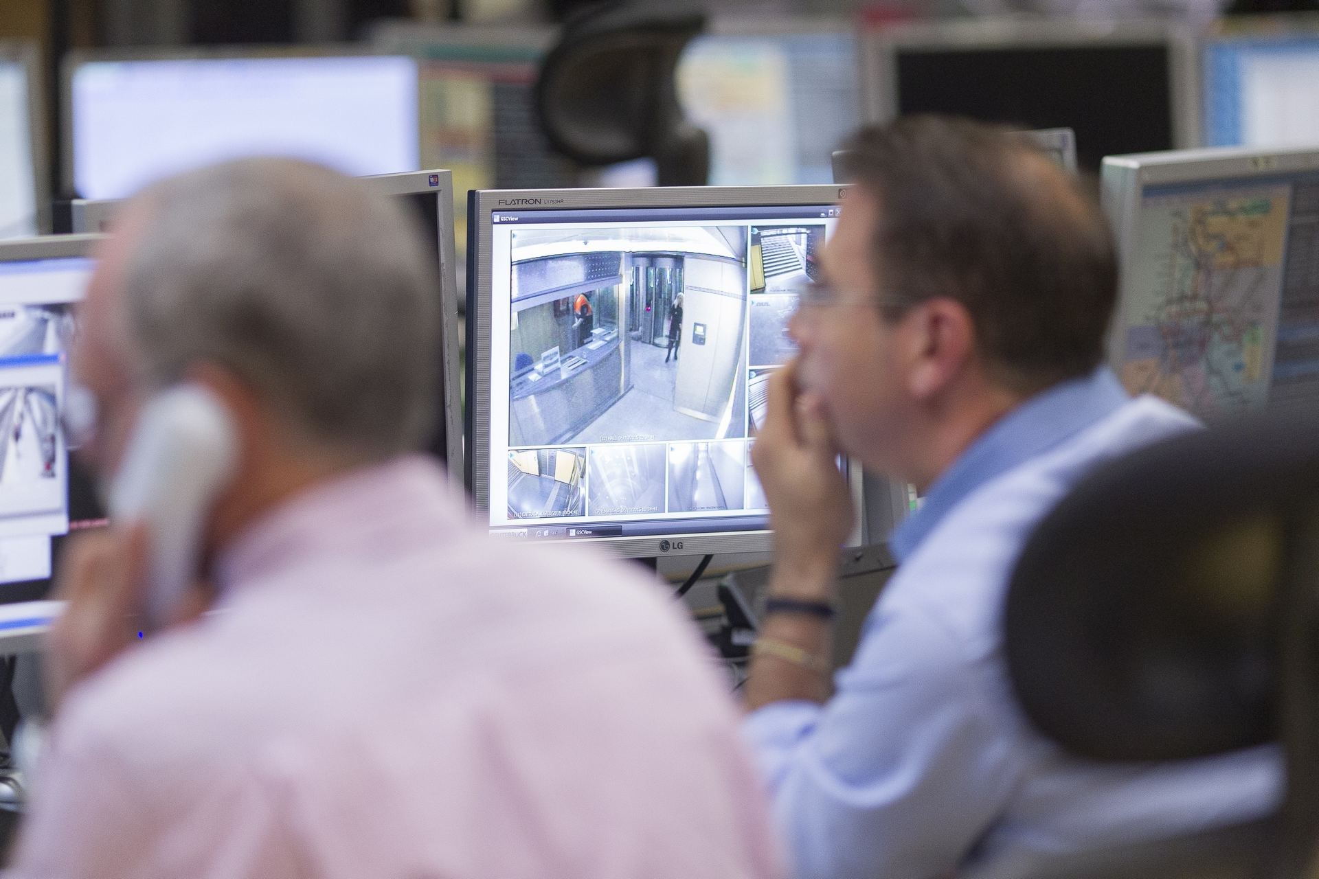 El número de empresas en el sector comercial descendió un 3,1% en tasa interanual, con 1.779 altas.