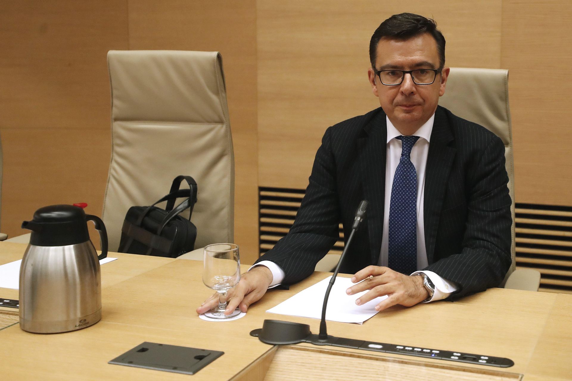 Comparecencia de Román Escolano