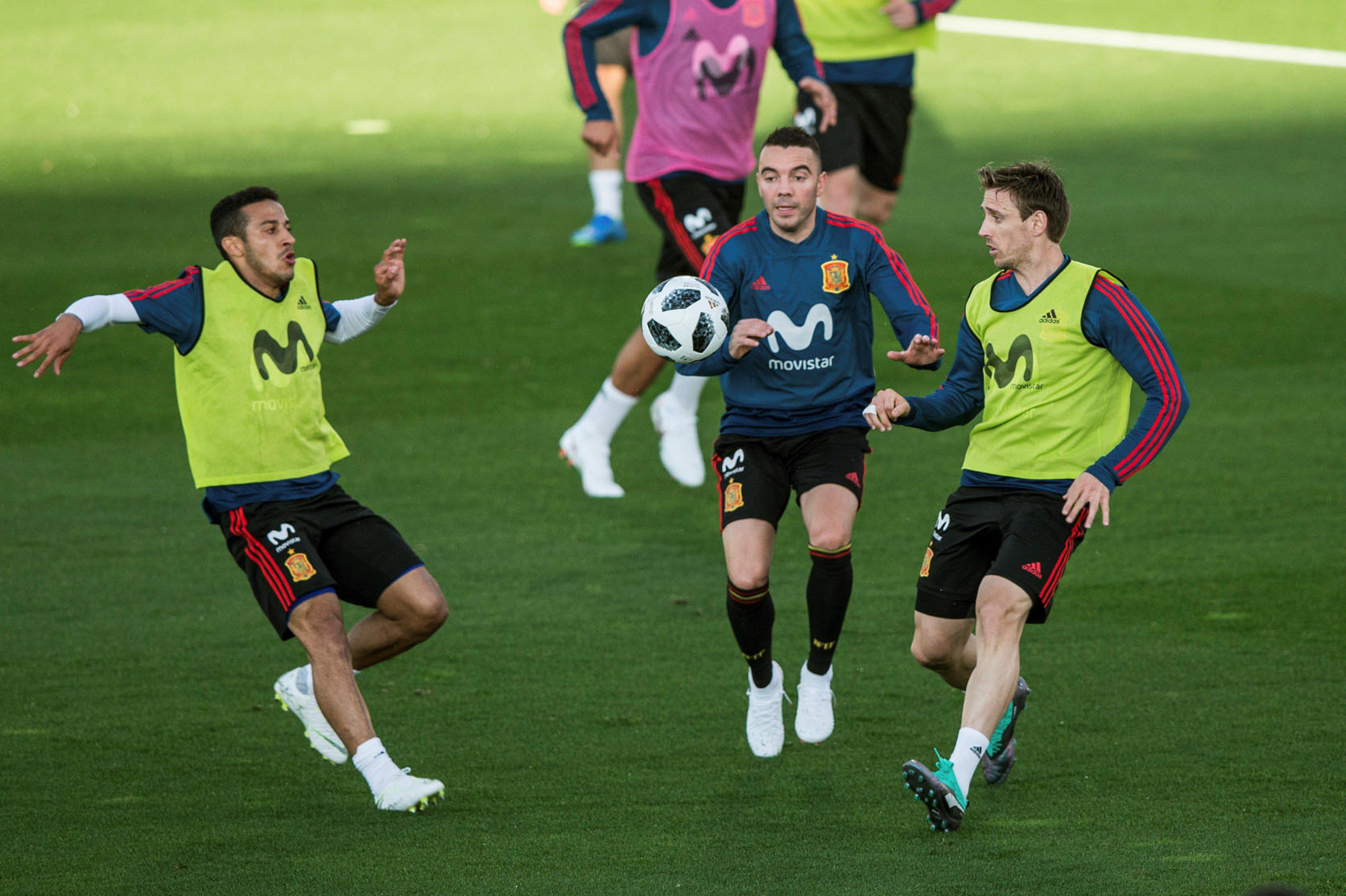 Los jugadores de la Selección Española tuvieron el primer entrenamiento de cara a preparar el Mundial de Rusia, donde debutarán el 15 de junio ante Portugal.