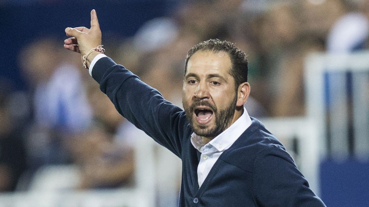 Pablo Machín dirige un partido del Girona, club al que ascendió a Primera.