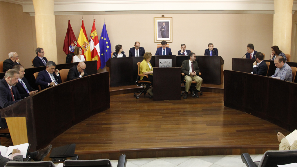 Un momento del pleno de ayer. / Nerea Llorente