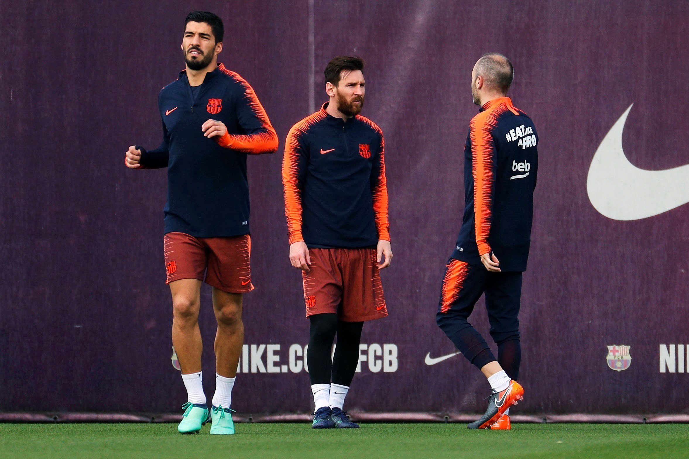 Tanto barcelonistas como madridistas llegan a un Clásico sin la presión de tener que ganar el encuentro para alcanzar las opciones del título.