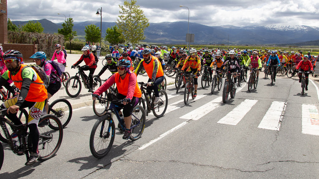 Salida de la concentración de bicis. / Nerea Llorente