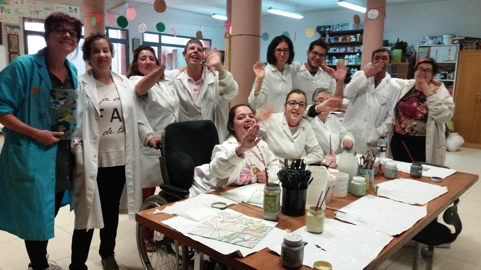 Algunos integrantes de Adisil llevarán a cabo una obra de teatro.