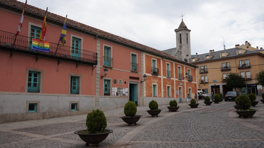 Fachada del Ayuntamiento del Real Sitio de San Ildefonso.