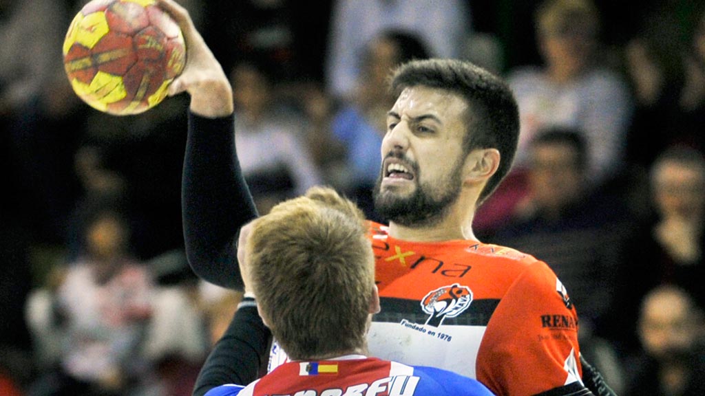 d1-1kama_Balonmano-Nava-Agustinos-Perico_KAM9953