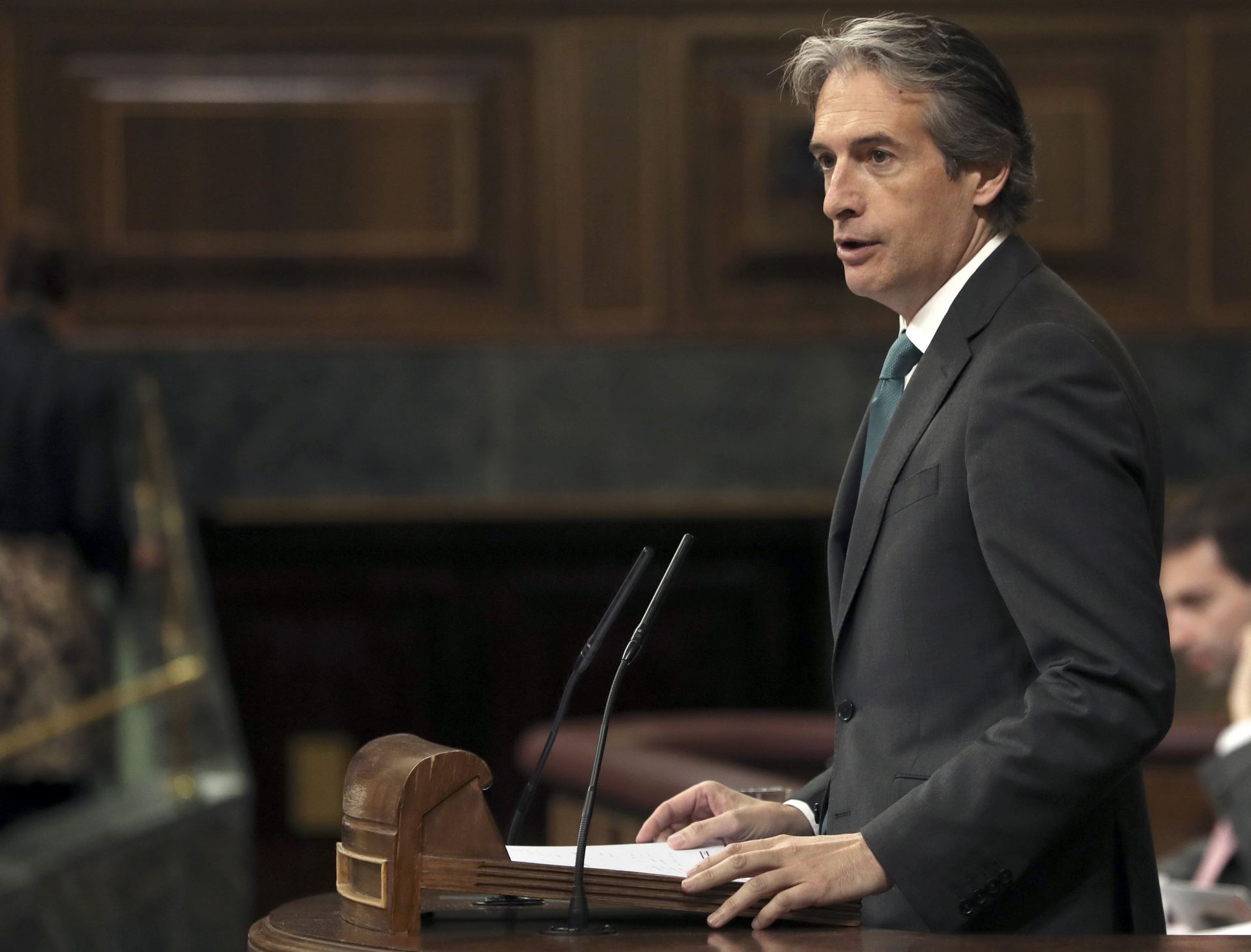 El ministro de Fomento, Íñigo de la Serna, en su discurso ante el Congreso.