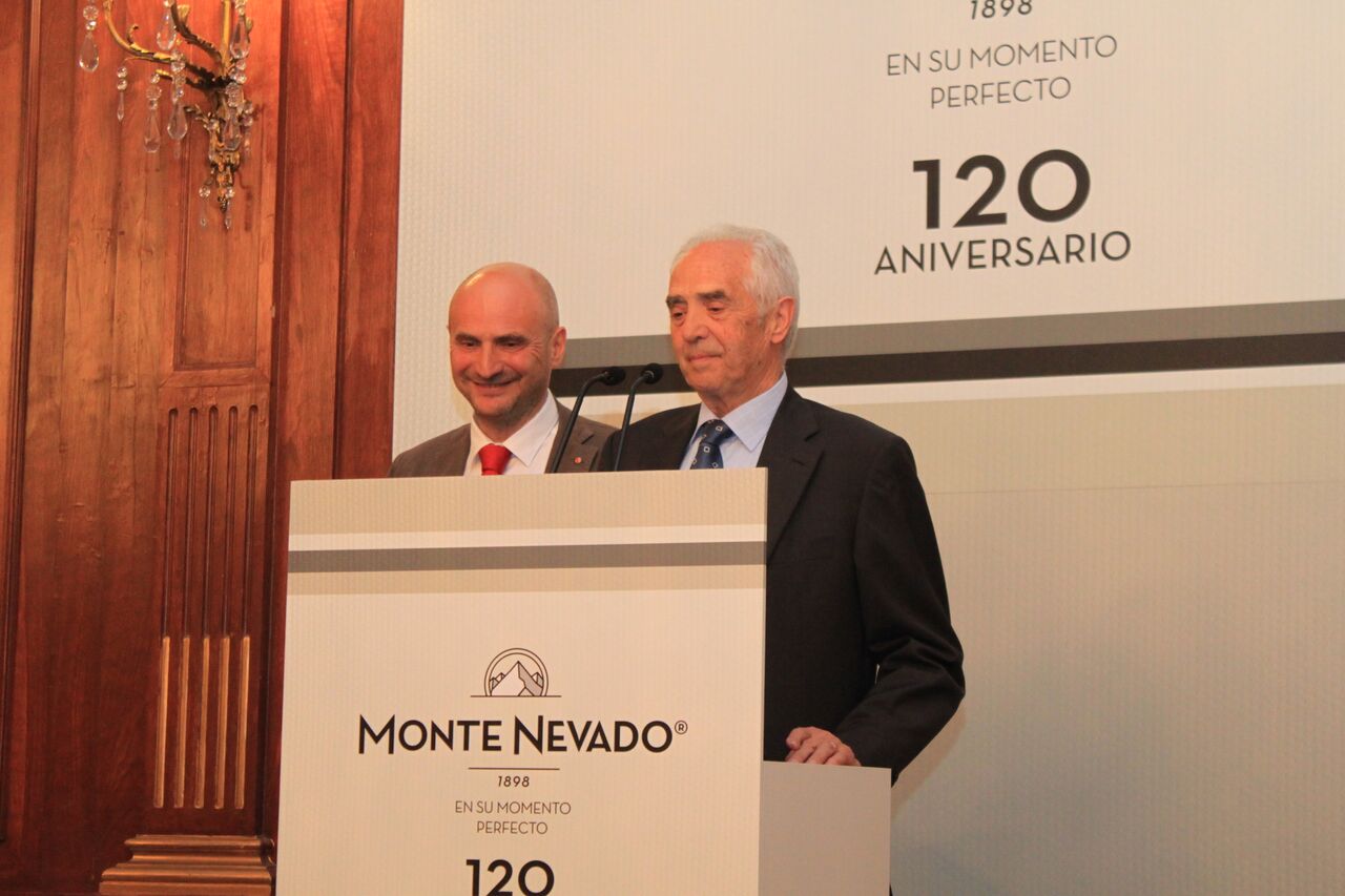 Juan Vicente Olmos junto a Miguel Olmos Romano 3_preview