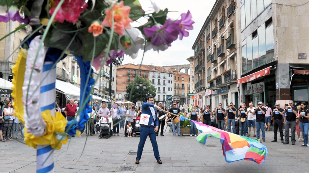 04-1kama_Folk-Segovia-Pasacalles_KAM7155