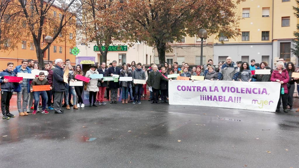 08-1-Concentración-contra-violencia-de-género