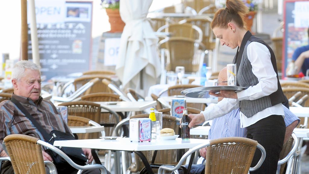 Trabajadores-Hosteleria-Terrazas_KAM1212