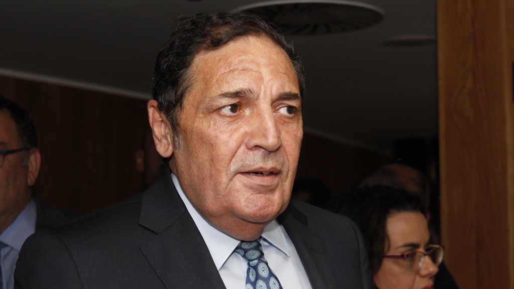 13_1-consejero-sanidad