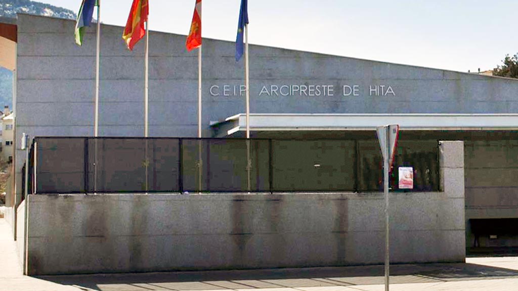 El colegio albergará el encuentro literario./ el adelantado